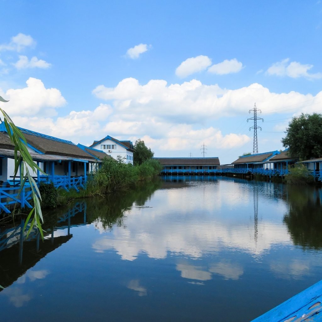 casuta vazuta din timpul mai multor excursii in delta dunarii